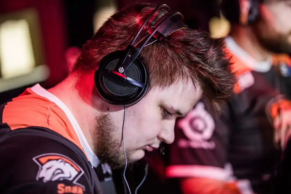 Snax Snax playing for Virtus.pro in 2016